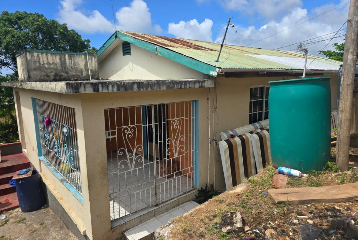 Tenth image of Huntley, Minard Hill, Bro in Browns Town, St. Ann, Jamaica - property is For Sale
