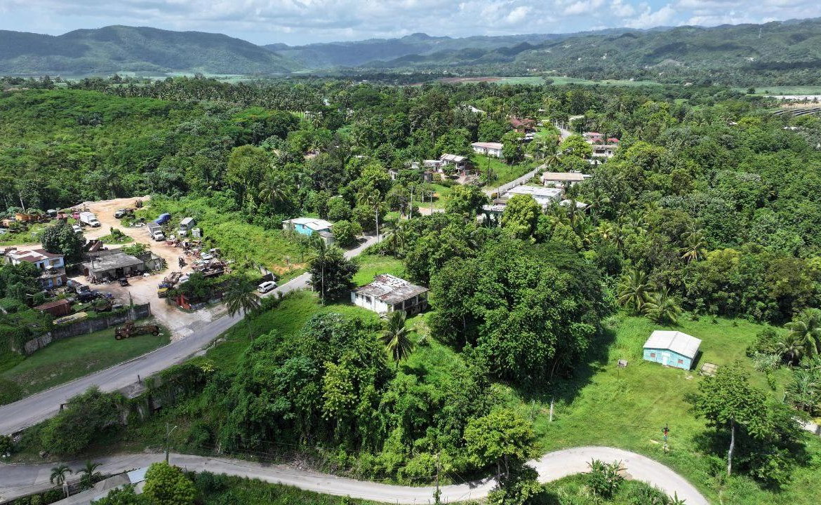 Second image of 20 Linstead Heathfield in Heathfield, St. Catherine, Jamaica - property is For Sale