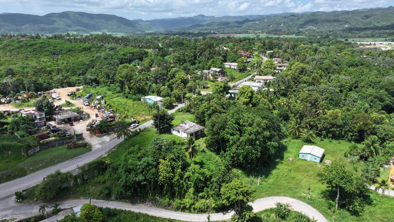 Second image of 20 Linstead Heathfield in Heathfield, St. Catherine, Jamaica - property is For Sale