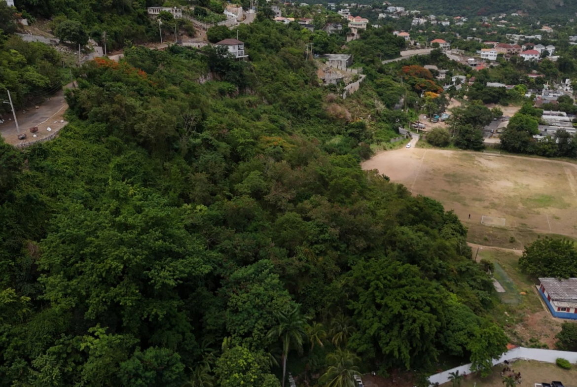 Sixth image of 2a Cadiz Avenue in Kingston 19, St. Andrew, Jamaica - property is For Sale