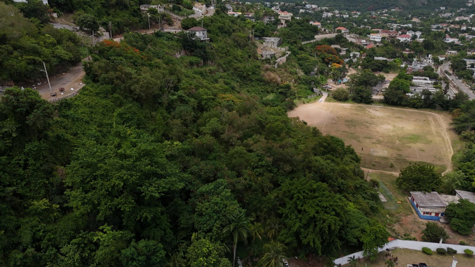 Sixth image of 2a Cadiz Avenue in Kingston 19, St. Andrew, Jamaica - property is For Sale