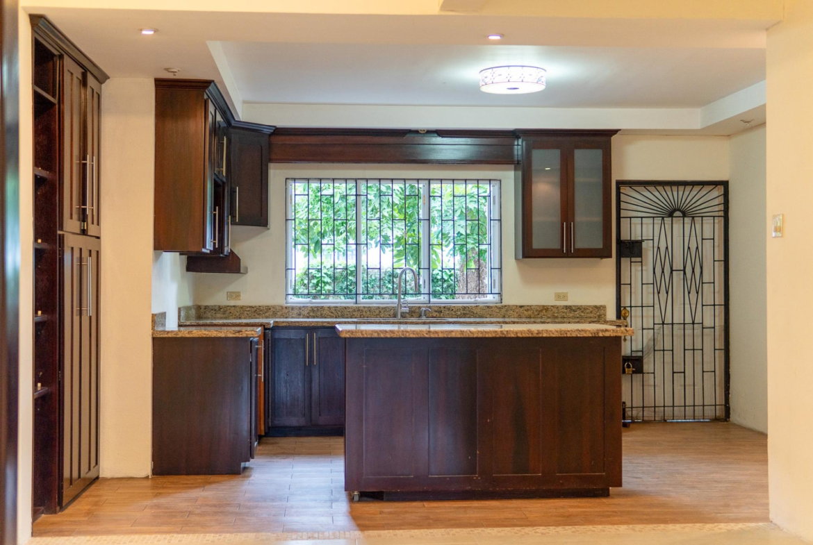 Fifteenth image of Trenton Avenue in Kingston 8, St. Andrew, Jamaica - property is For Rent