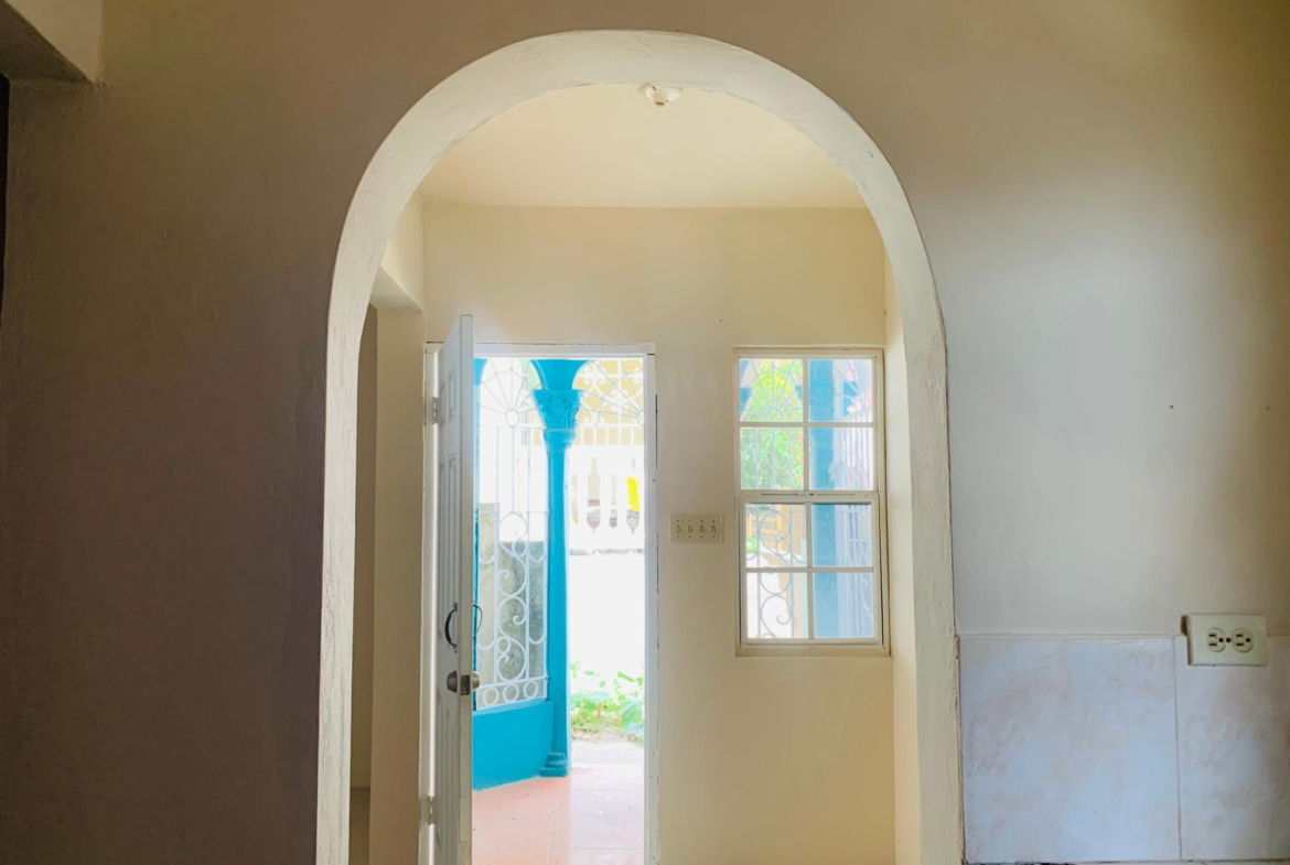 Eleventh image of 502 Belize Ave Cornwall Court in Cornwall Courts, St. James, Jamaica - property is For Sale