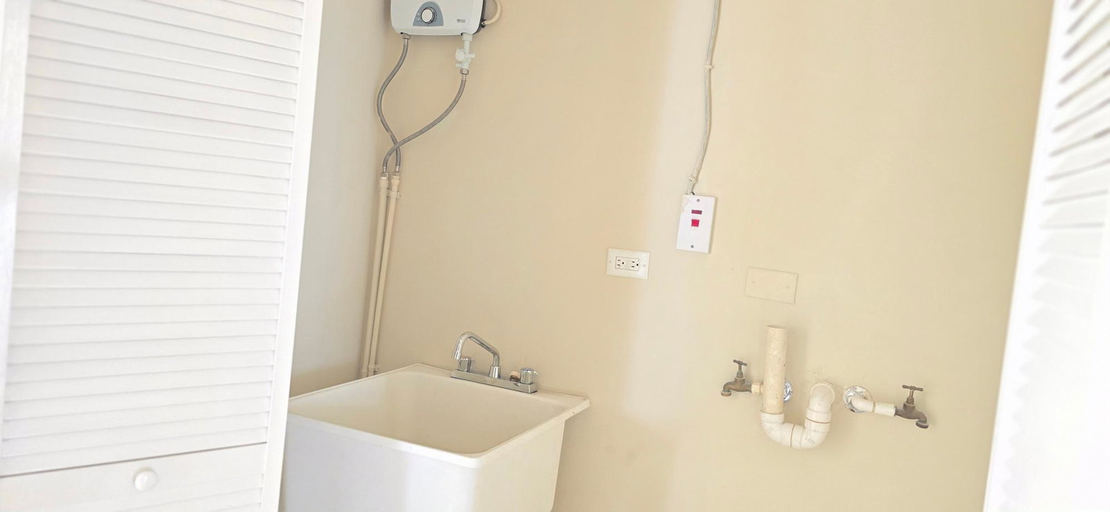 Fifth image of Apt 4-133 Pine Boulevard in Kingston 6, St. Andrew, Jamaica - property is For Rent