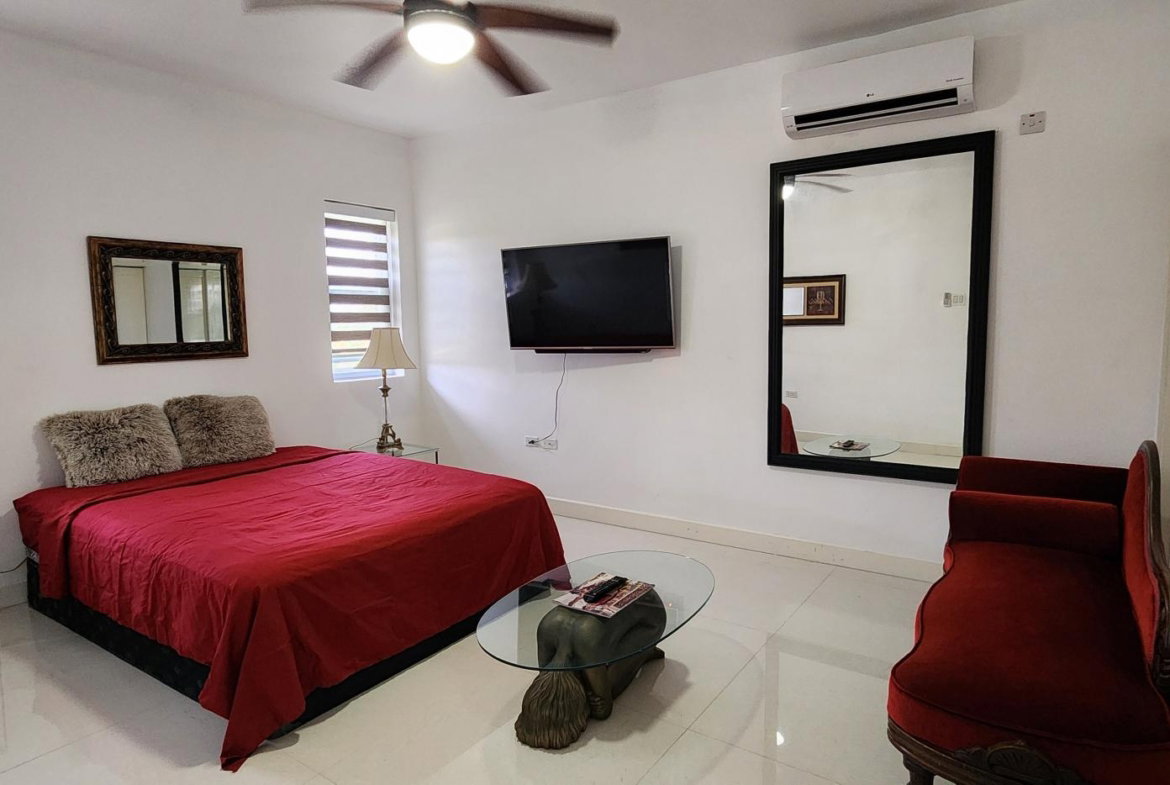 Eleventh image of 404-22a East Kings House Road in Kingston 6, St. Andrew, Jamaica - property is For Sale