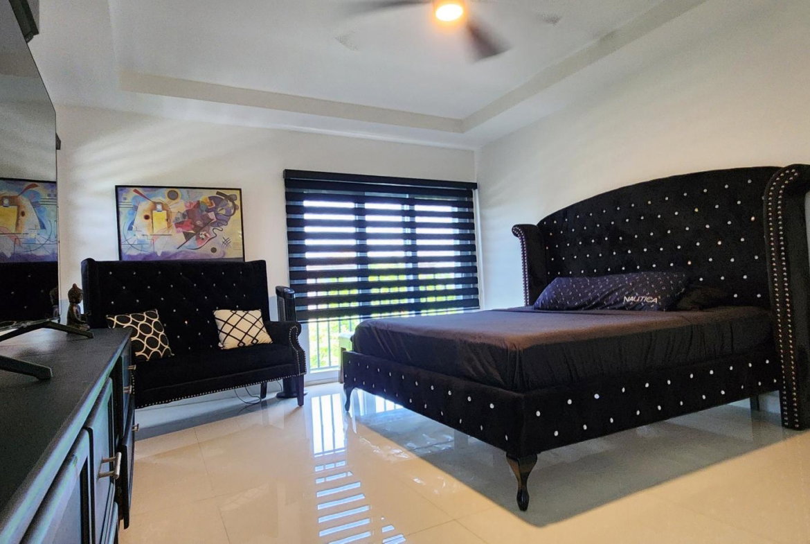 Eighth image of 404-22a East Kings House Road in Kingston 6, St. Andrew, Jamaica - property is For Sale