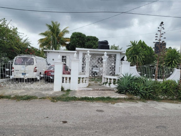 First image of 715 Parrot Drive, Innswood vi in Innswood Village, St. Catherine, Jamaica - property is For Sale