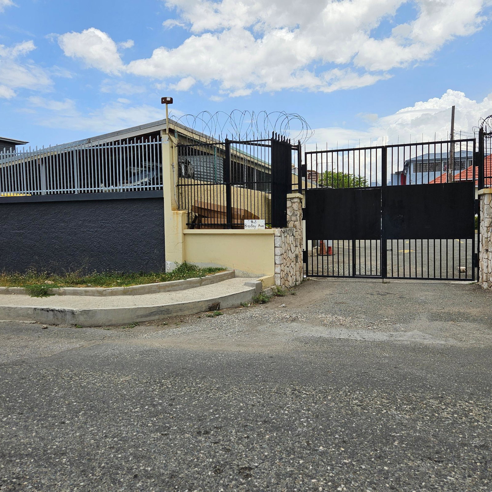 Fifth image of 3-3 Bradley Avenue in Kingston 10, St. Andrew, Jamaica - property is For Rent