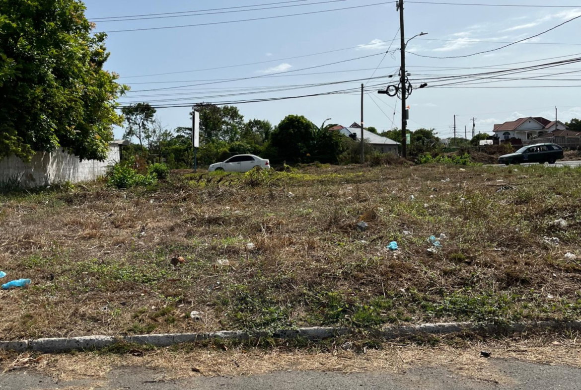 Fifth image of 317 Meadowvale Drive Gregory in Gregory Park, St. Catherine, Jamaica - property is For Sale