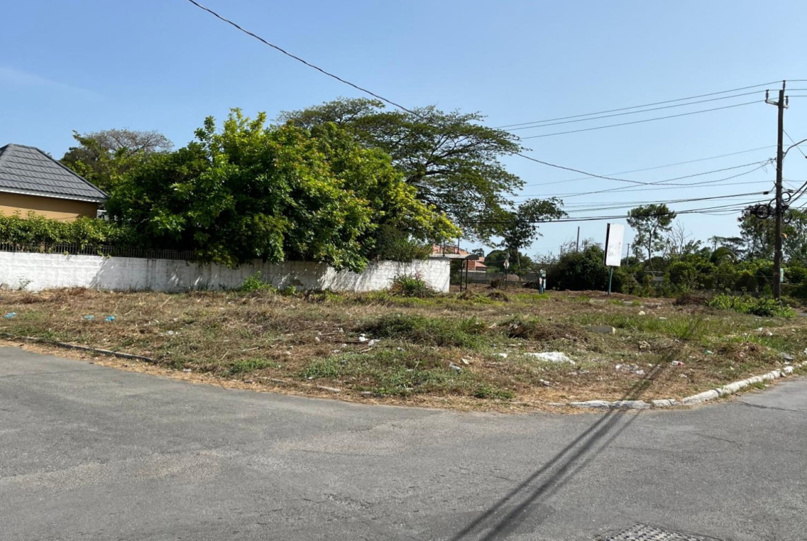 Seventh image of 317 Meadowvale Drive Gregory in Gregory Park, St. Catherine, Jamaica - property is For Sale