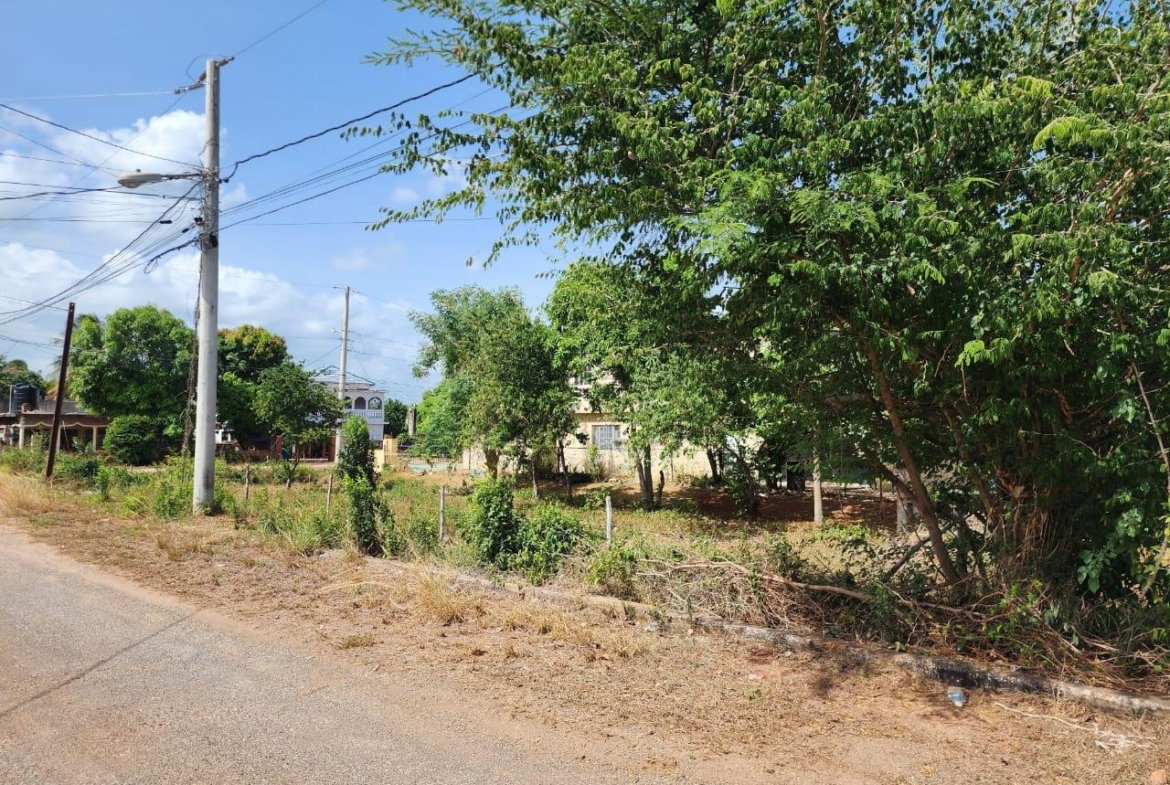 Fifth image of Rose Avenue, St. Johns he in Spanish Town, St. Catherine, Jamaica - property is For Sale