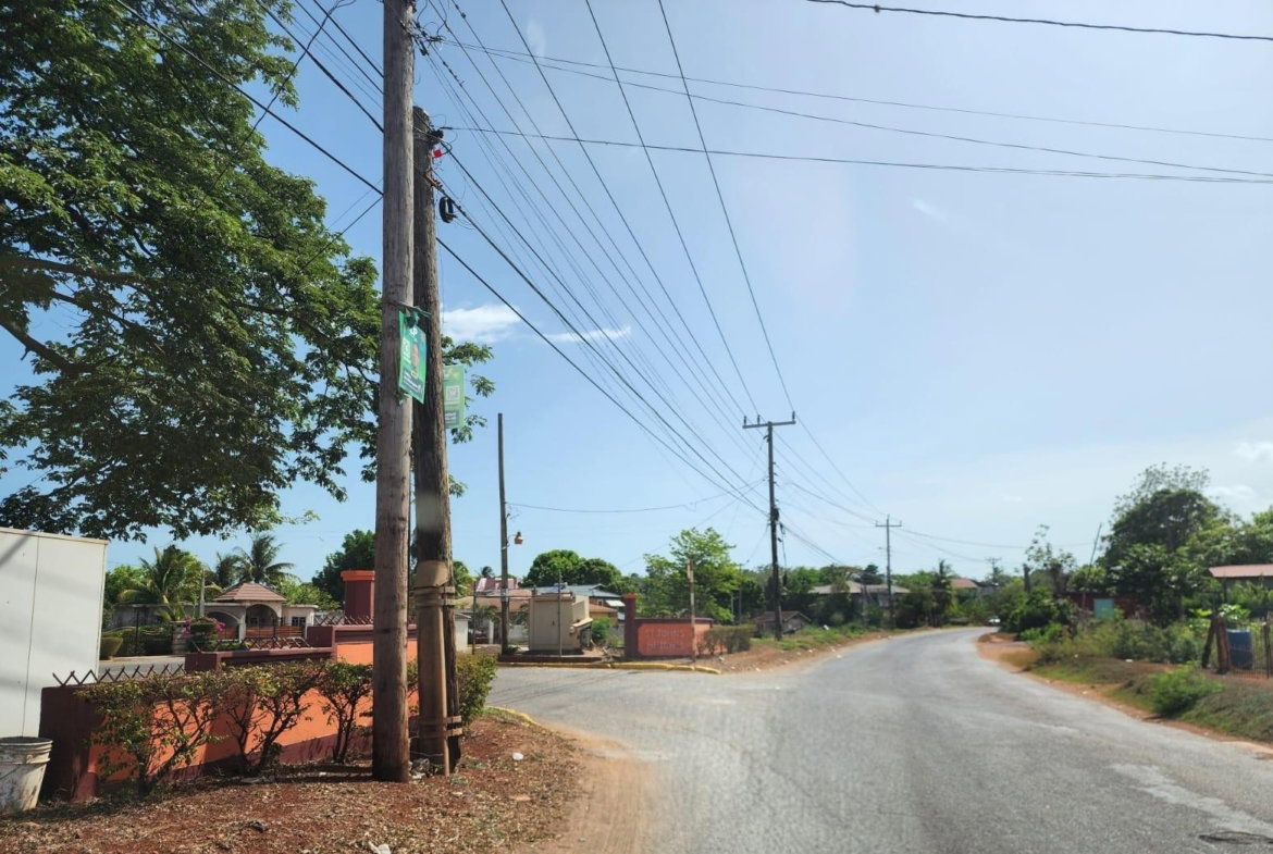 Ninth image of Rose Avenue, St. Johns he in Spanish Town, St. Catherine, Jamaica - property is For Sale