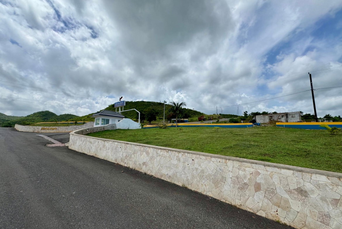 First image of 33 Chanteclaire Avenue in Red Hills, St. Andrew, Jamaica - property is For Sale