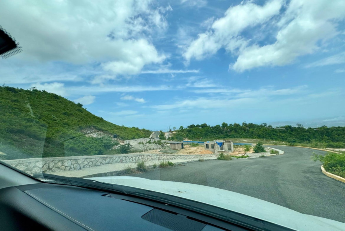 Third image of 33 Chanteclaire Avenue in Red Hills, St. Andrew, Jamaica - property is For Sale