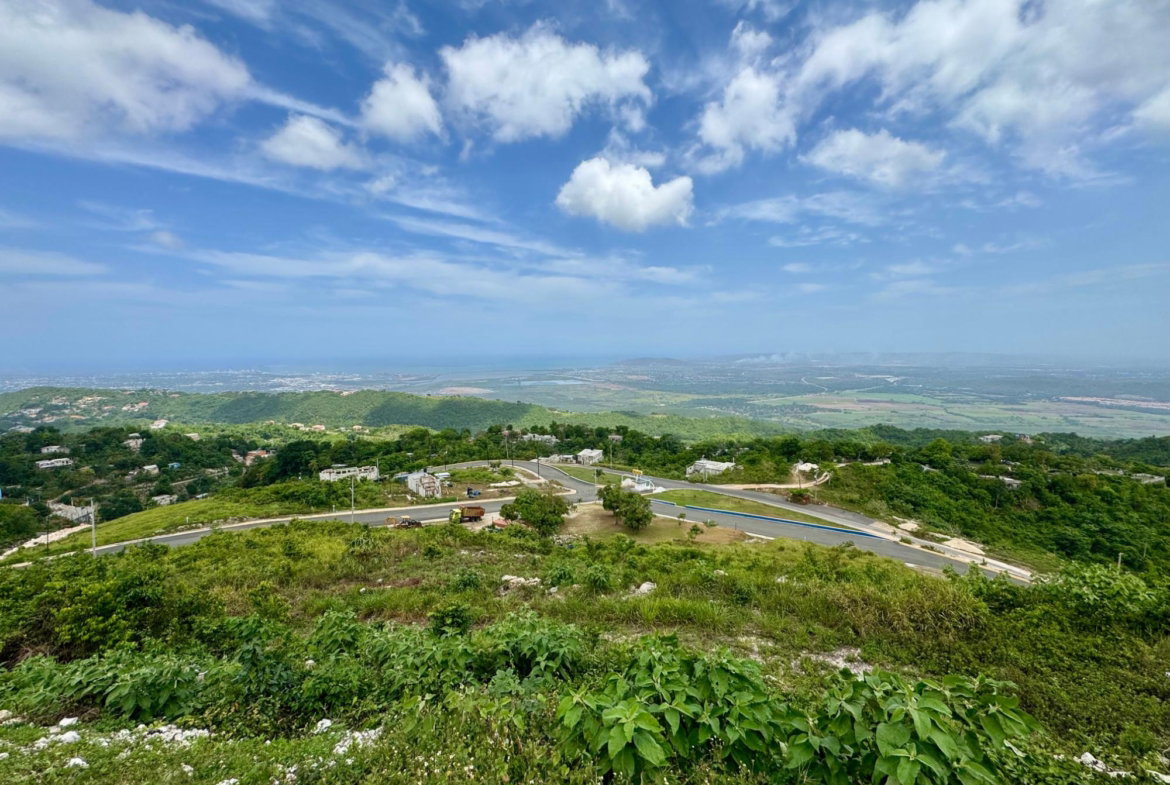 Sixth image of 33 Chanteclaire Avenue in Red Hills, St. Andrew, Jamaica - property is For Sale