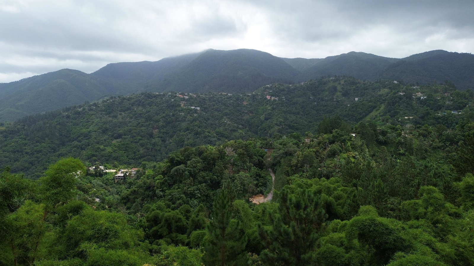 Seventh image of 12 Peter's Rock, St. Andrew in Kingston 8, St. Andrew, Jamaica - property is For Sale