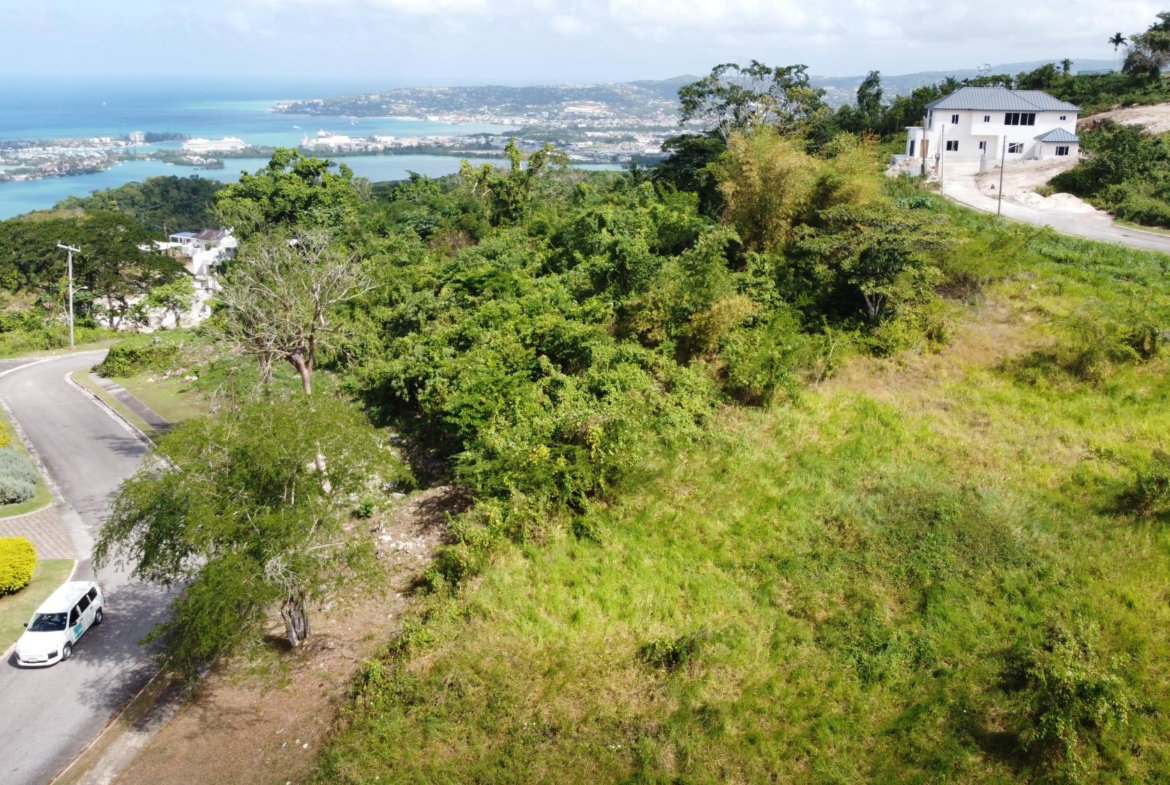 Thirteenth image of Reading Heights in Montego Bay, St. James, Jamaica - property is For Sale