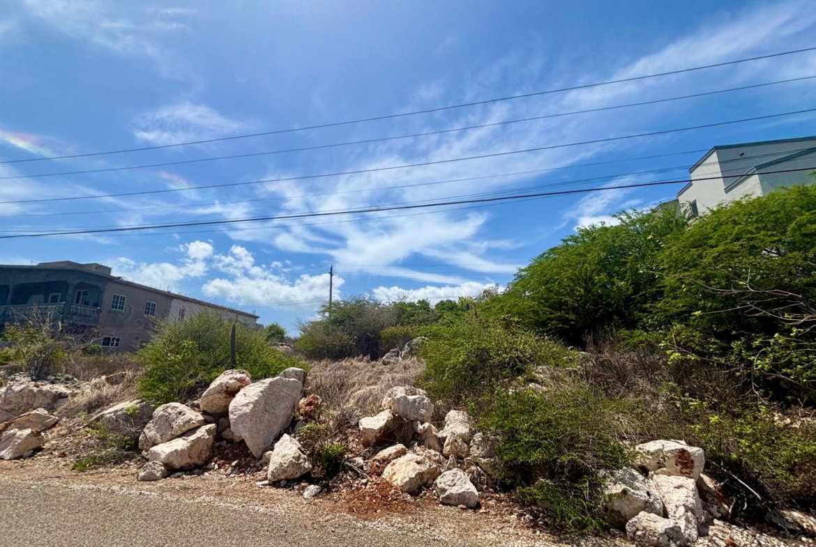 Tenth image of 13 Sting Ray Avenue in HELLSHIRE HILLS, St. Catherine, Jamaica - property is For Sale
