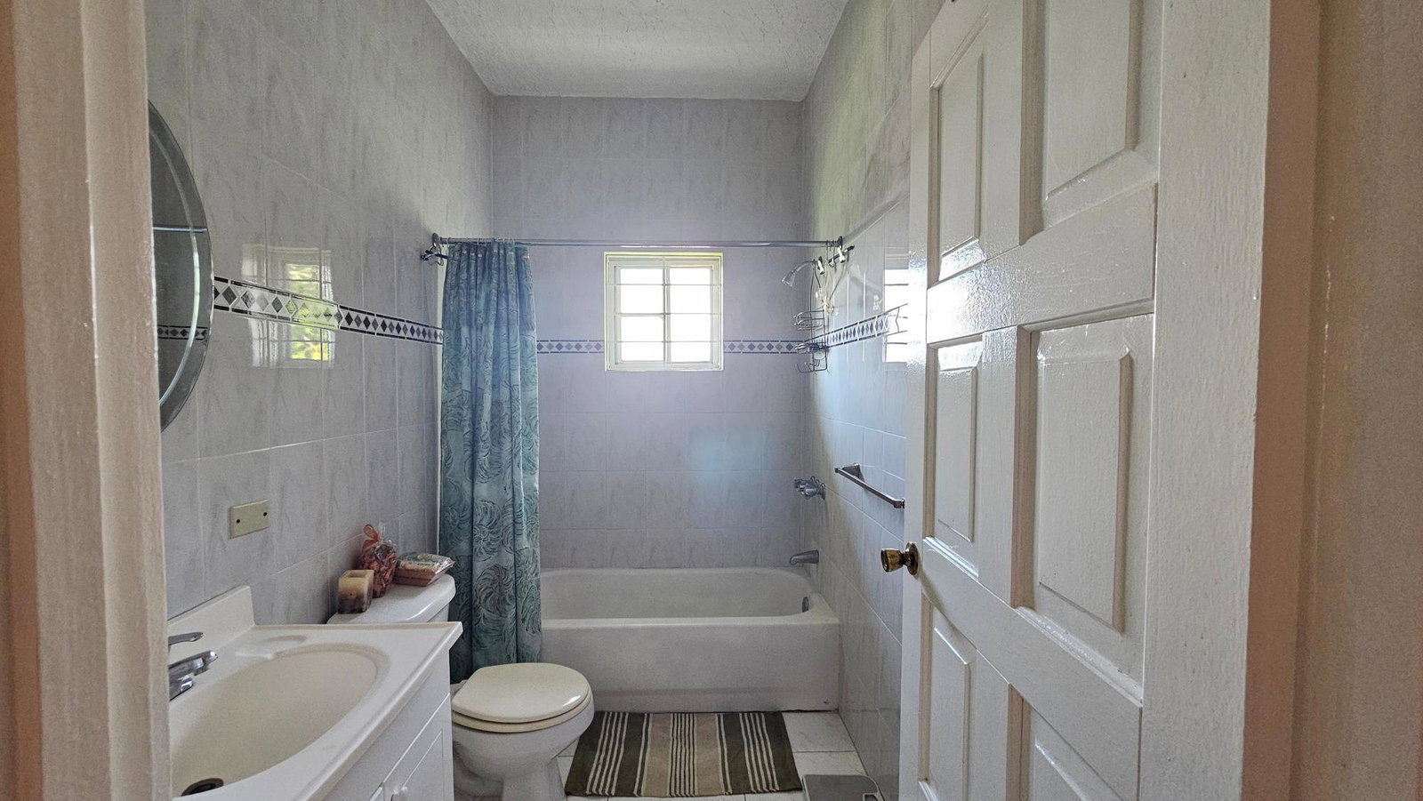 Twenty-Sixth image of 8-11 Grosvenor Terrace in Kingston 8, St. Andrew, Jamaica - property is For Sale