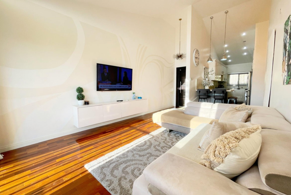 Sixth image of 7-60 Sunset Avenue in Kingston 6, St. Andrew, Jamaica - property is For Rent