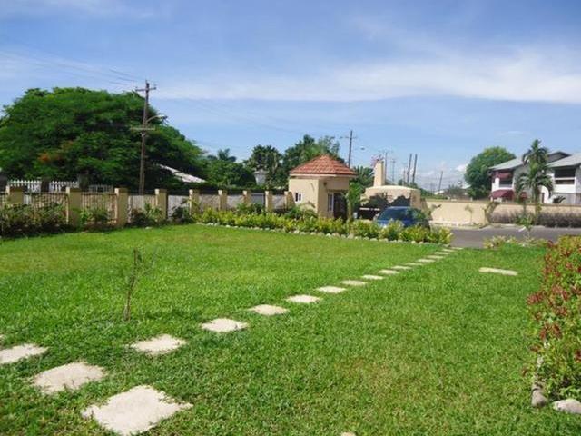 Twenty-Fifth image of 2- 11 Annettte Crescent in Kingston 10, St. Andrew, Jamaica - property is For Rent