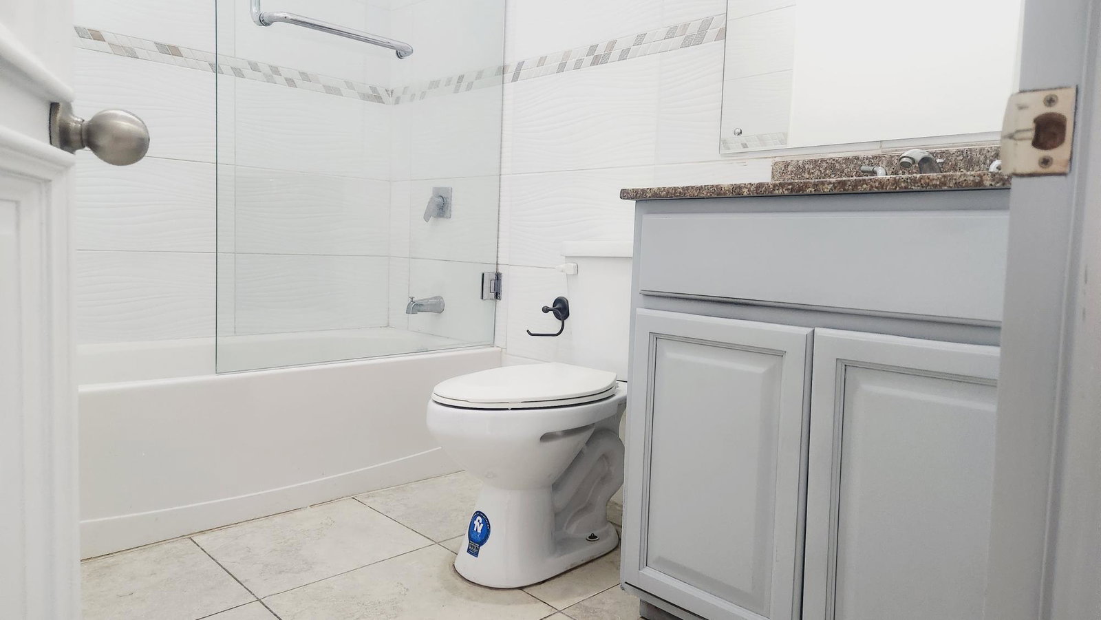 Tenth image of 2- 11 Annettte Crescent in Kingston 10, St. Andrew, Jamaica - property is For Rent