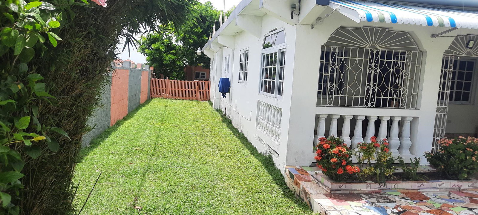 Spacious-2-Bedroom-Apartment-for-Rent-in-Wiltshire-Trelawny-Near-Montego-Bay Second image of 87 Wiltshire Crescent in Falmouth, Trelawny, Jamaica - property is For Rent
