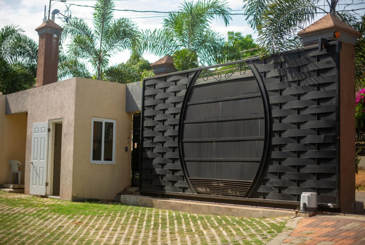 Fifth image of 6 Happy Grove rd in Kingston 19, St. Andrew, Jamaica - property is For Sale