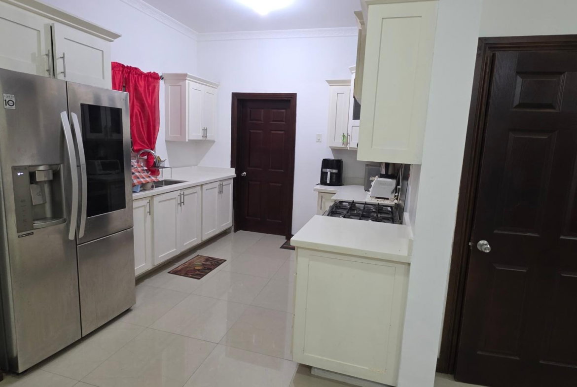 Tenth image of 3-19 Roehampton Drive in Kingston 19, St. Andrew, Jamaica - property is For Sale