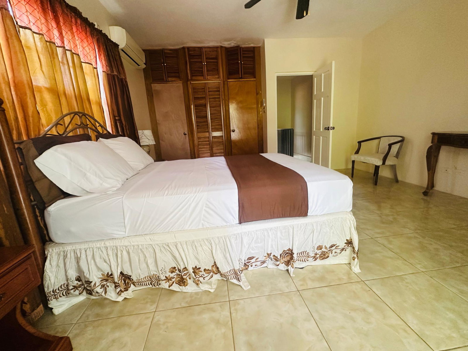 Twenty-First image of 11 Unity Hall in Unity Hall, St. James, Jamaica - property is For Rent