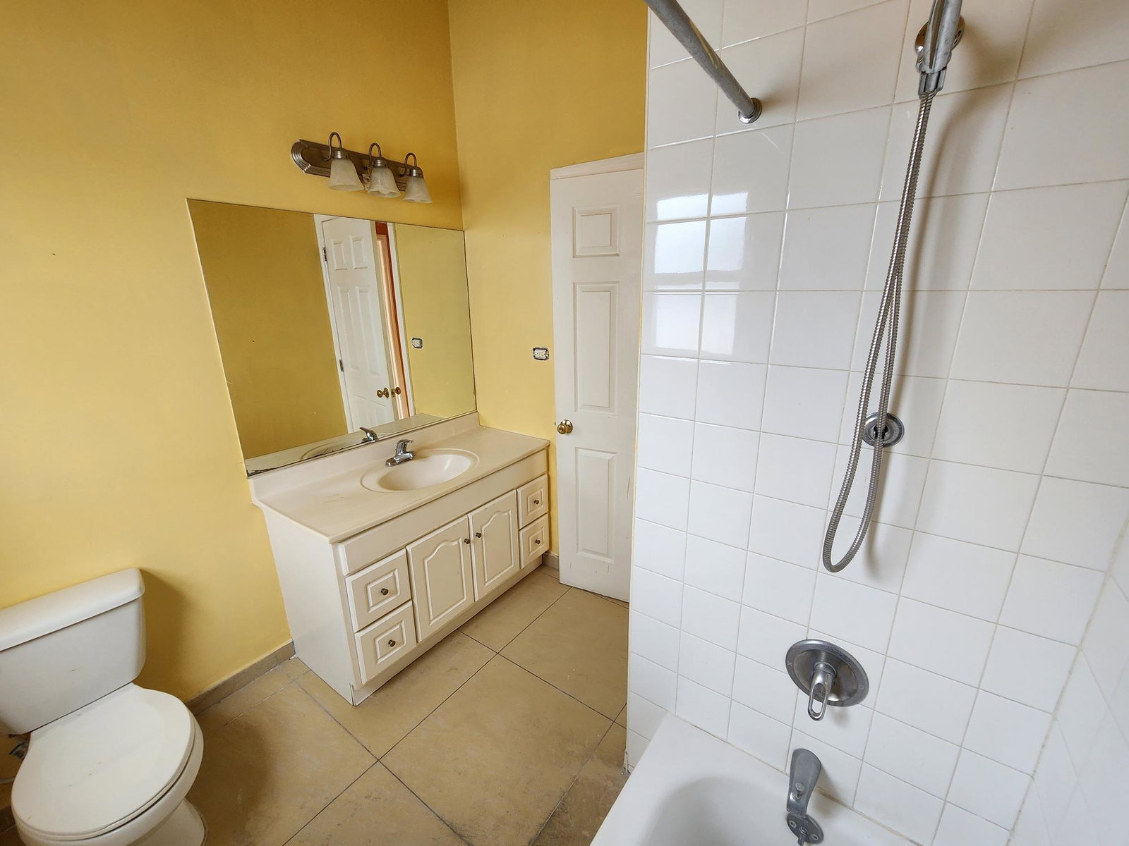 Fifteenth image of 190 Esperanza Drive in Spanish Town, St. Catherine, Jamaica - property is For Rent