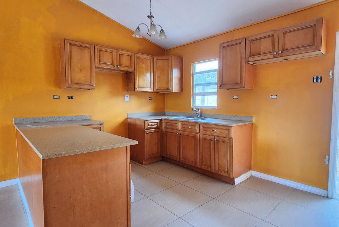 Fifth image of 190 Esperanza Drive in Spanish Town, St. Catherine, Jamaica - property is For Rent