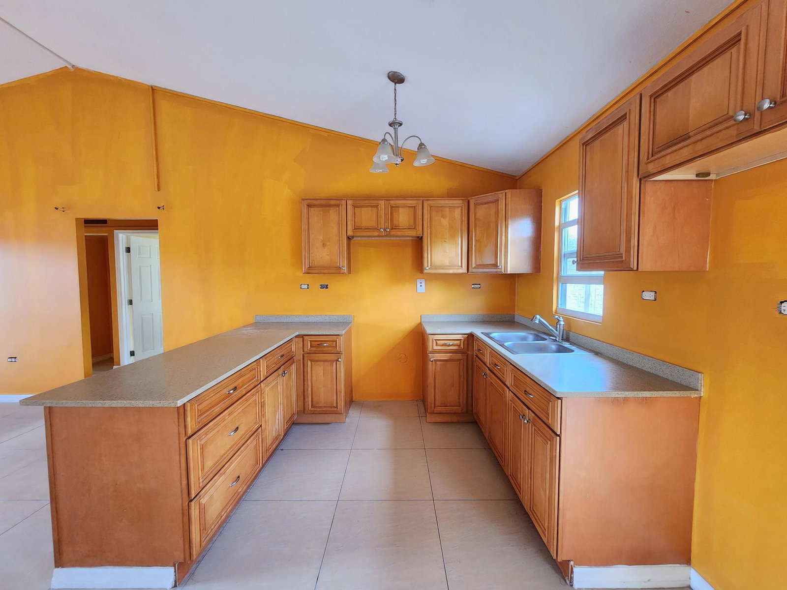 Sixth image of 190 Esperanza Drive in Spanish Town, St. Catherine, Jamaica - property is For Rent