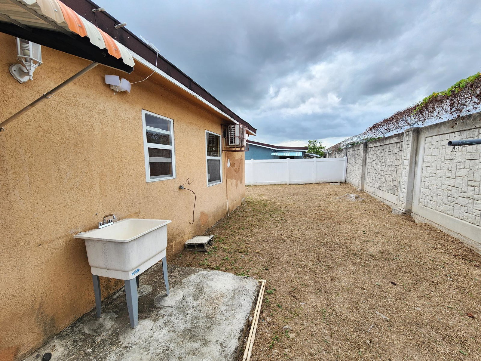 Eighth image of 190 Esperanza Drive in Spanish Town, St. Catherine, Jamaica - property is For Rent