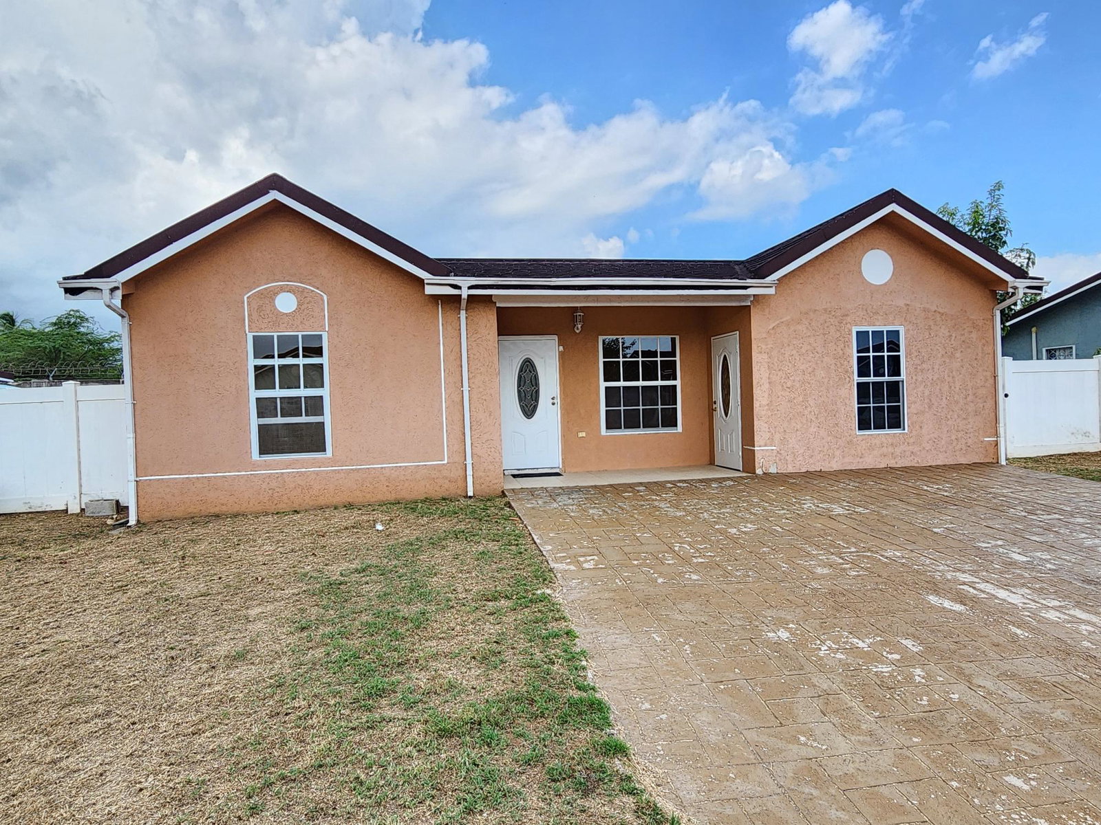 First image of 190 Esperanza Drive in Spanish Town, St. Catherine, Jamaica - property is For Rent