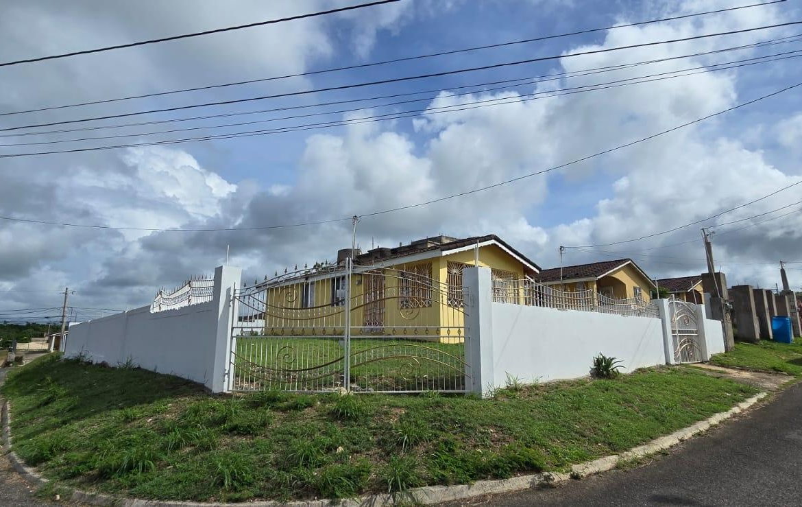 Second image of 413 Florence Hall Village in FLORENCE HALL VILLAGE, Trelawny, Jamaica - property is For Rent