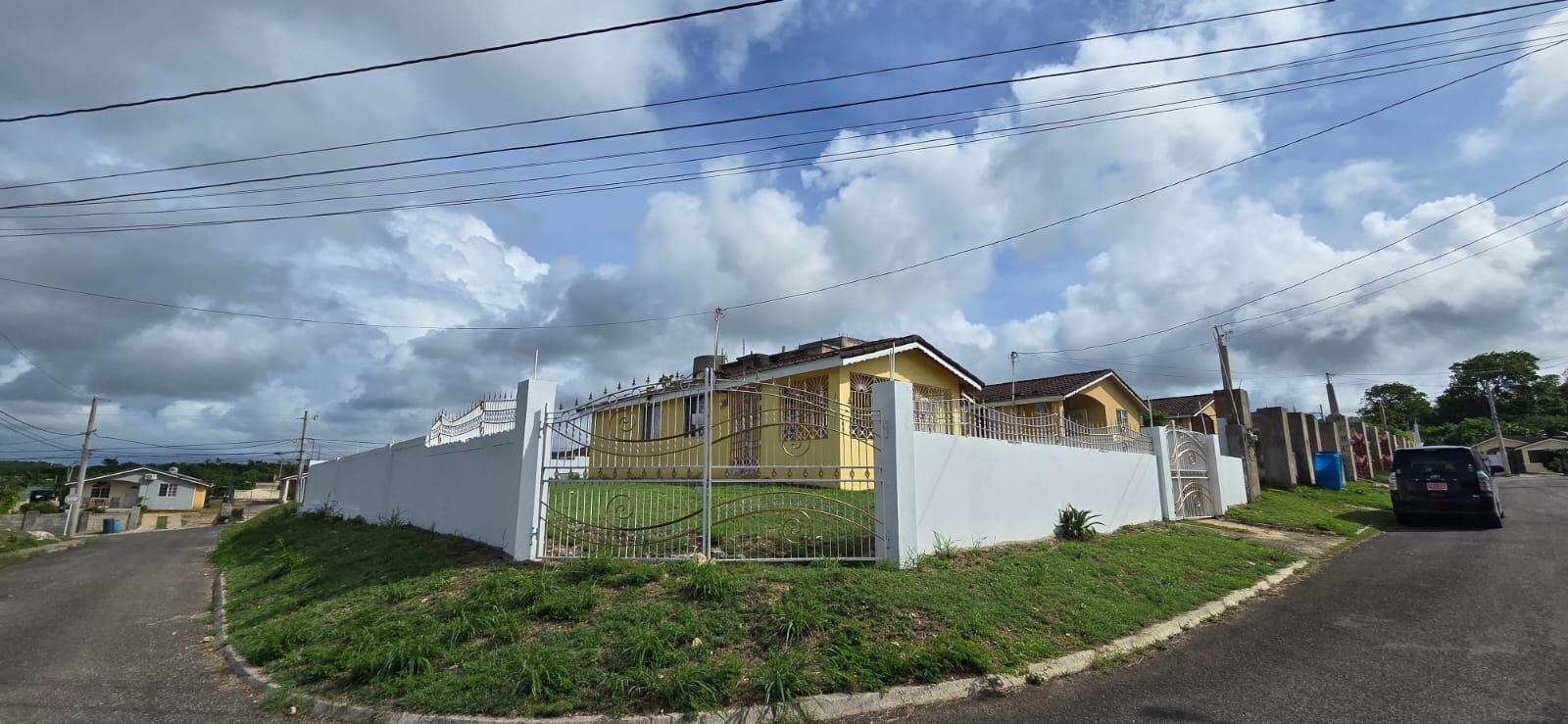 Spacious-2-Bedroom-House-for-Rent-in-Florence-Hall-Village-Trelawny-Jamaica Second image of 413 Florence Hall Village in FLORENCE HALL VILLAGE, Trelawny, Jamaica - property is For Rent