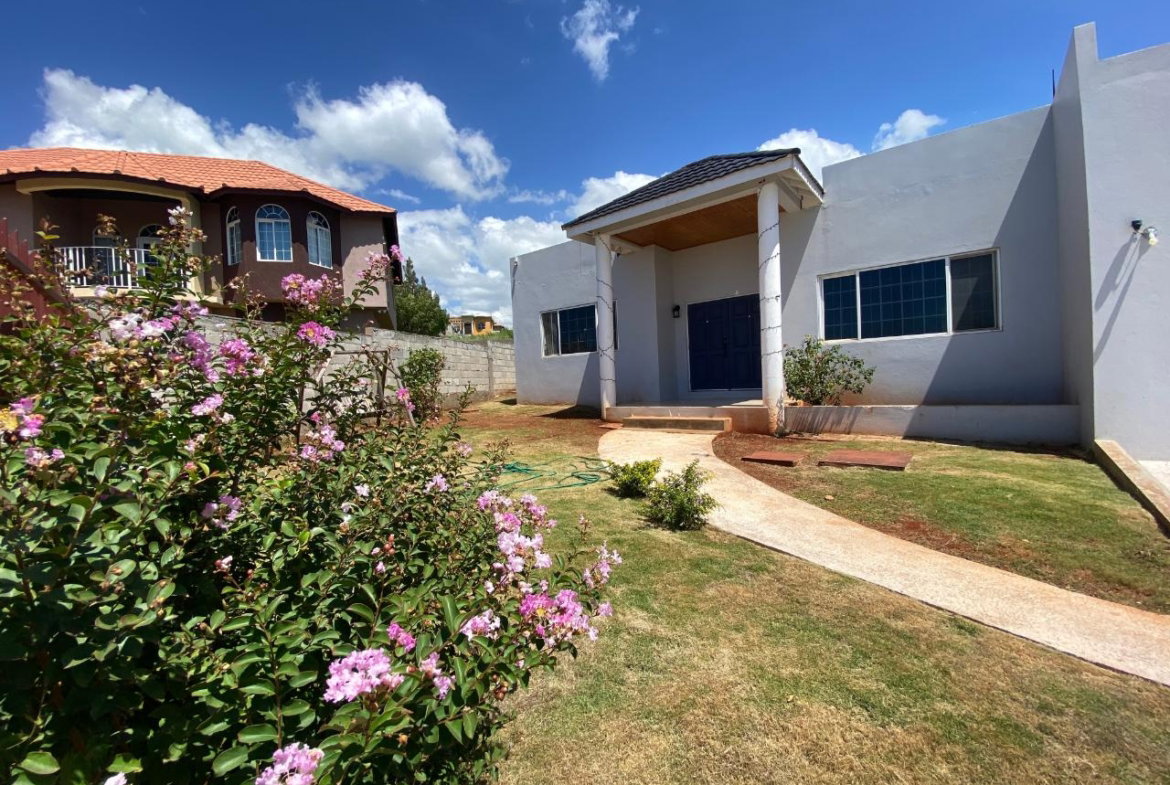 Second image of 286 St. Mary Close in Spanish Town, St. Catherine, Jamaica - property is For Rent