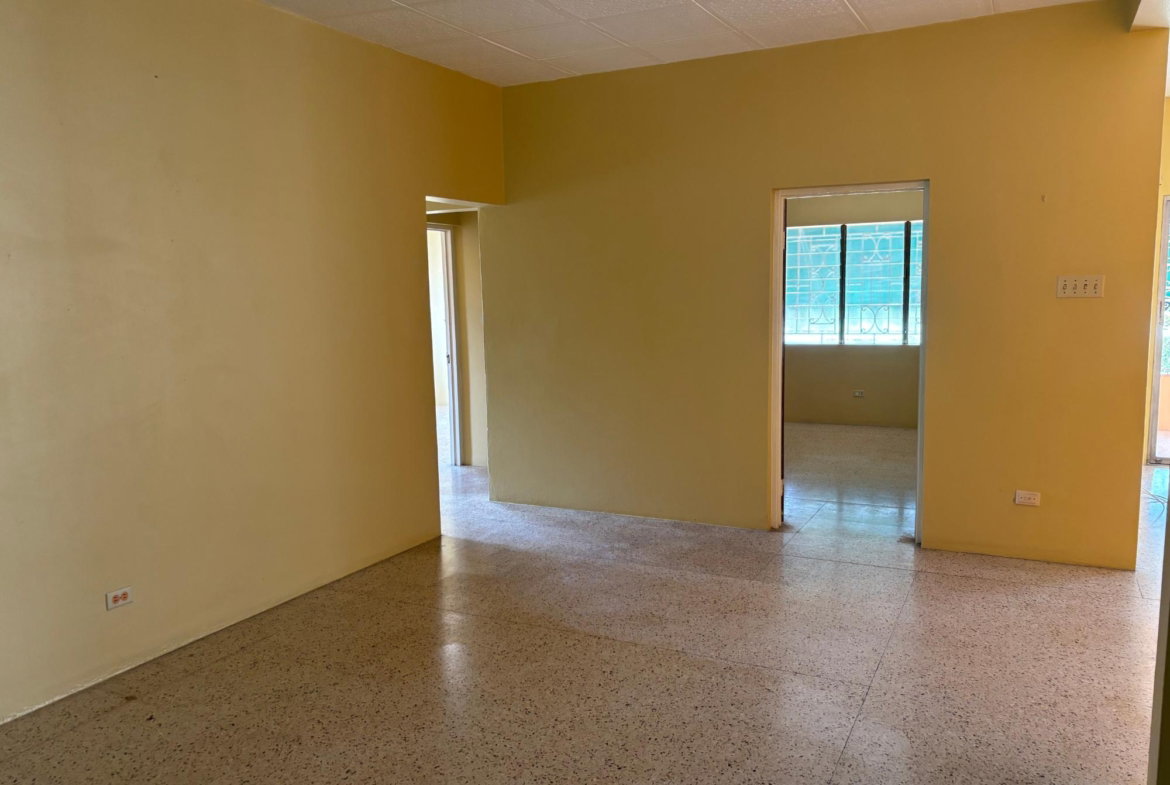 Fifth image of 10 Crotona Terrace in Kingston 20, St. Andrew, Jamaica - property is For Rent