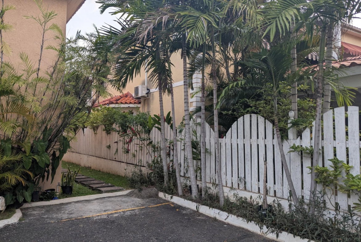 Thirteenth image of 21-22a Leas Flat Avenue in Kingston 19, St. Andrew, Jamaica - property is For Sale