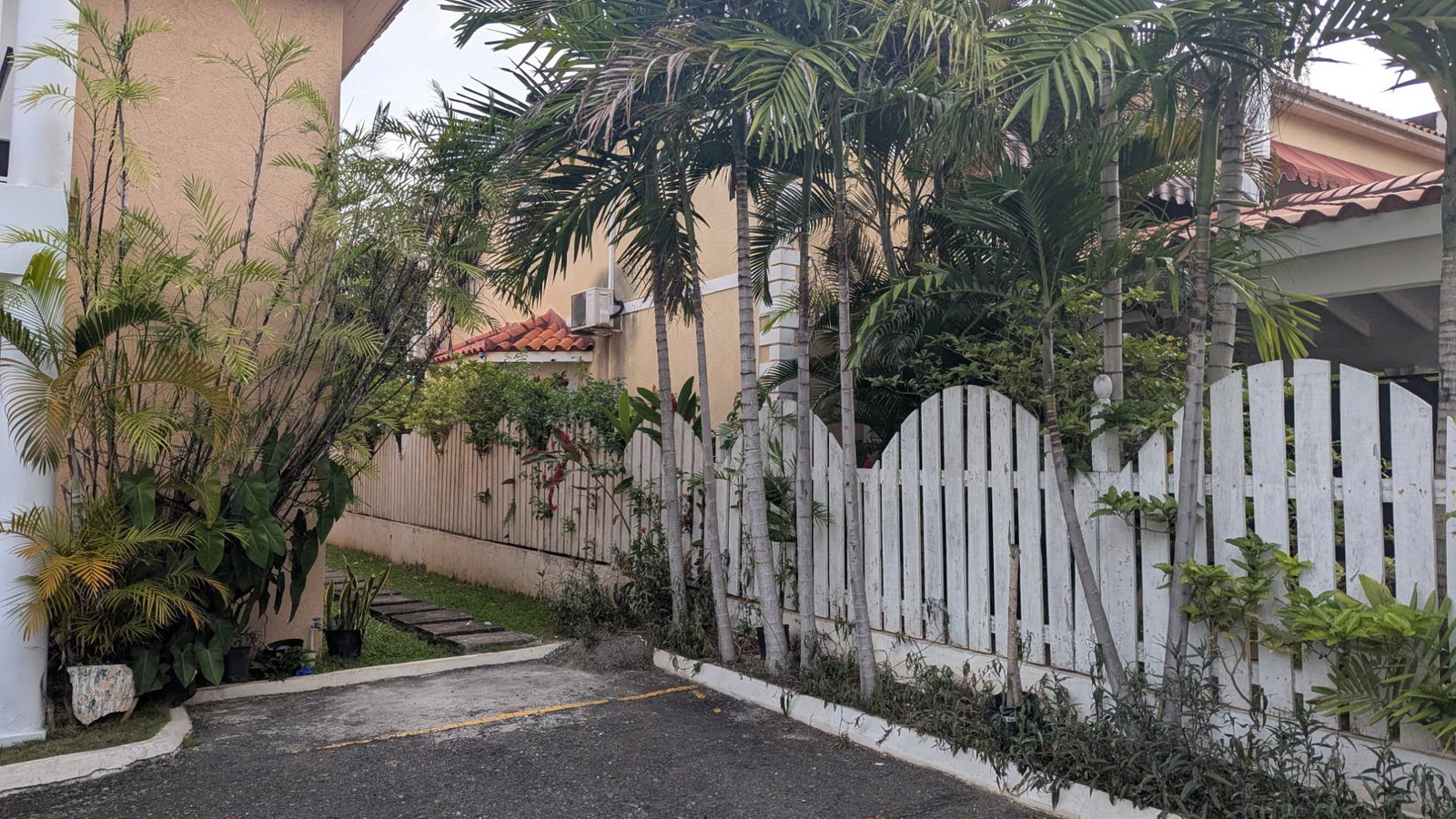 Thirteenth image of 21-22a Leas Flat Avenue in Kingston 19, St. Andrew, Jamaica - property is For Sale