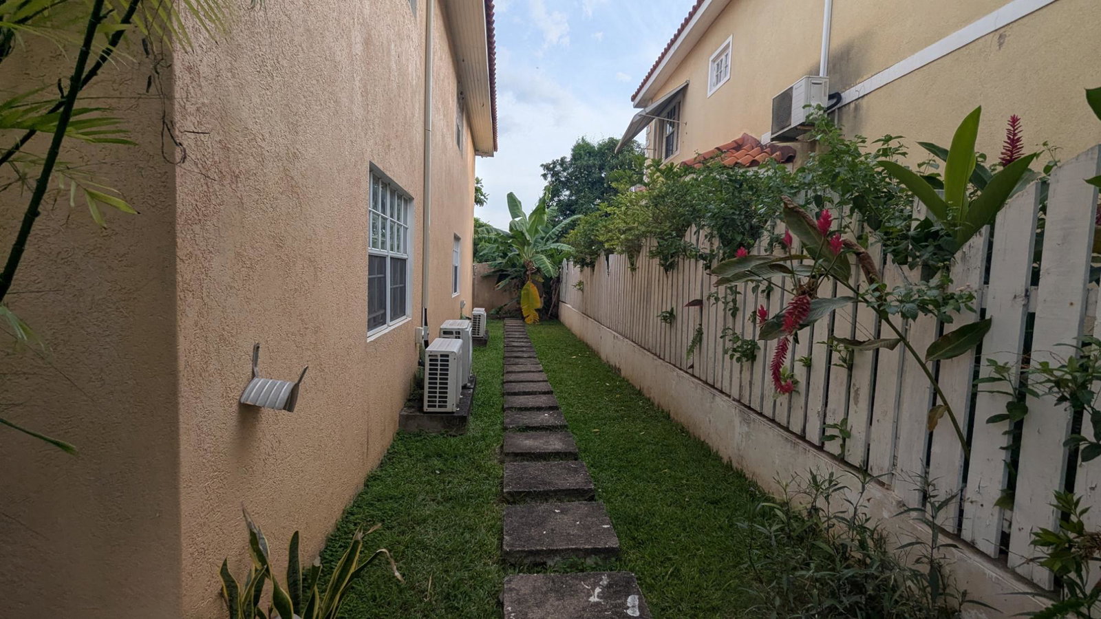 Tenth image of 21-22a Leas Flat Avenue in Kingston 19, St. Andrew, Jamaica - property is For Sale