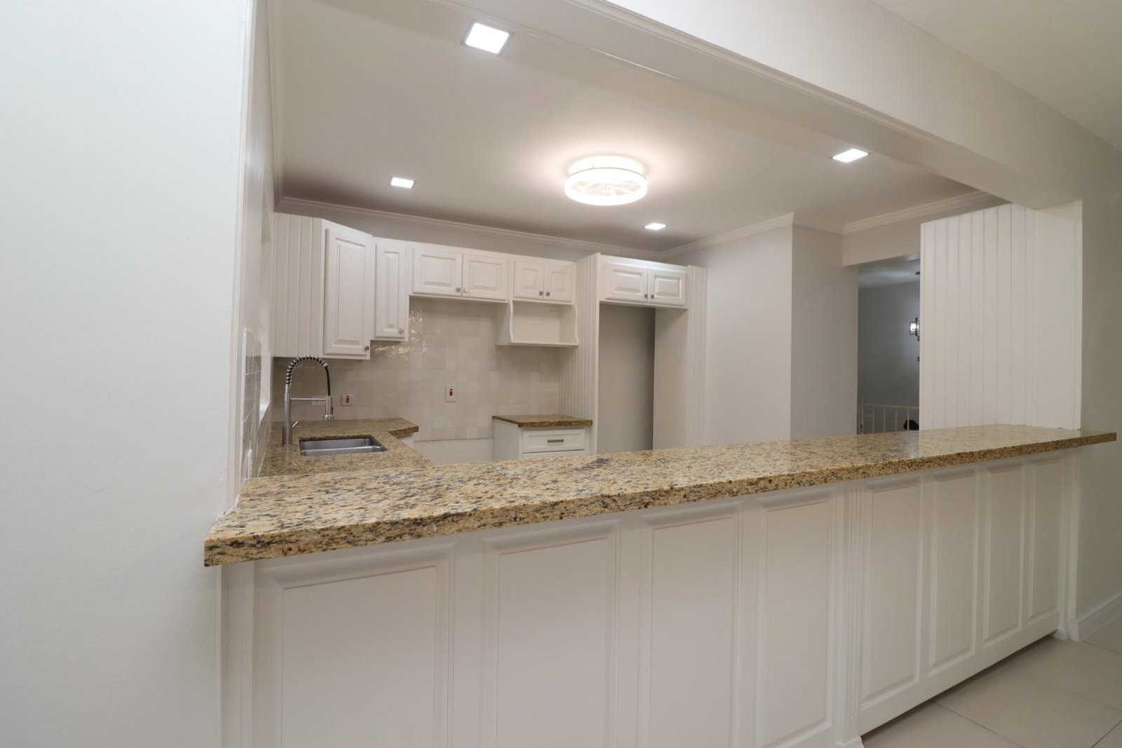 Seventeenth image of 5-19 Garden Close in Kingston 8, St. Andrew, Jamaica - property is For Rent
