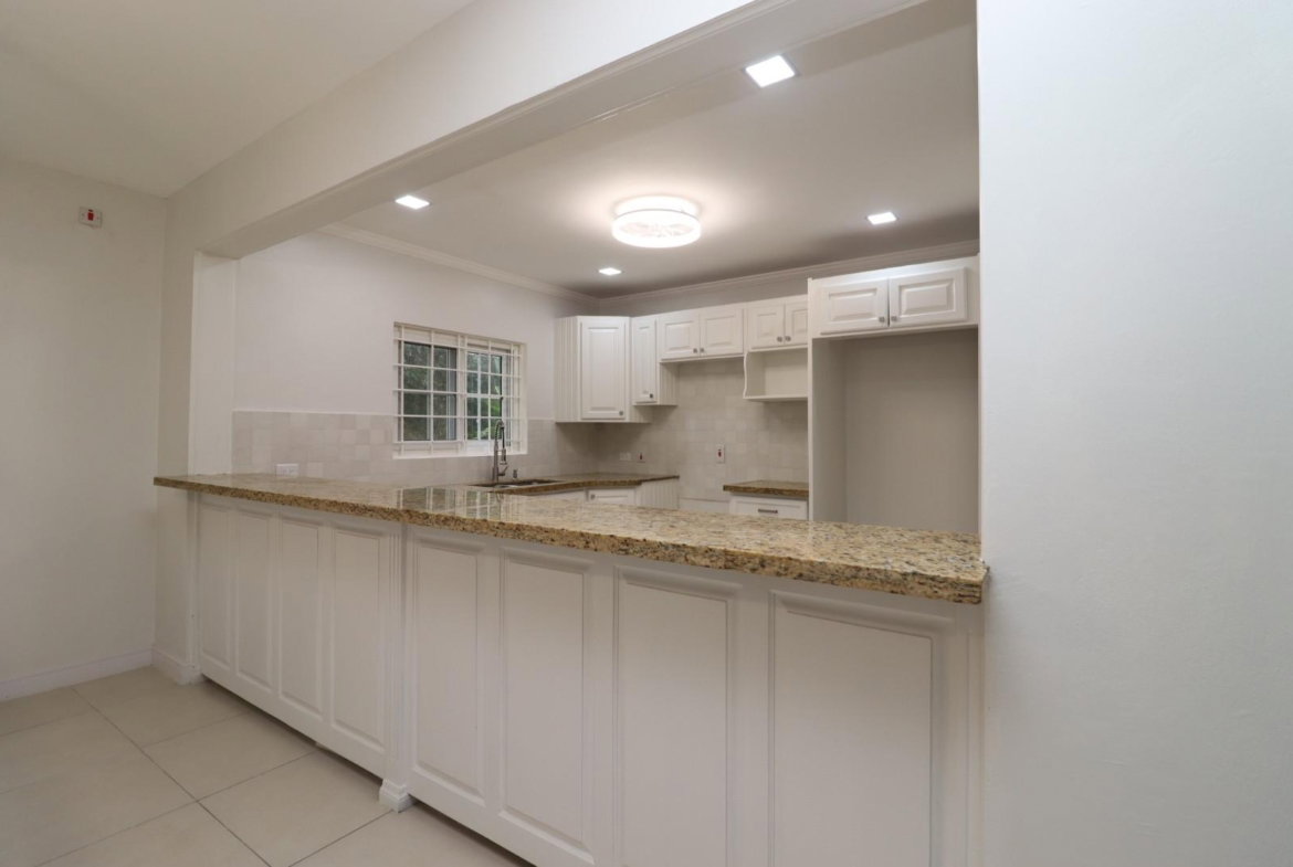 Nineteenth image of 5-19 Garden Close in Kingston 8, St. Andrew, Jamaica - property is For Rent