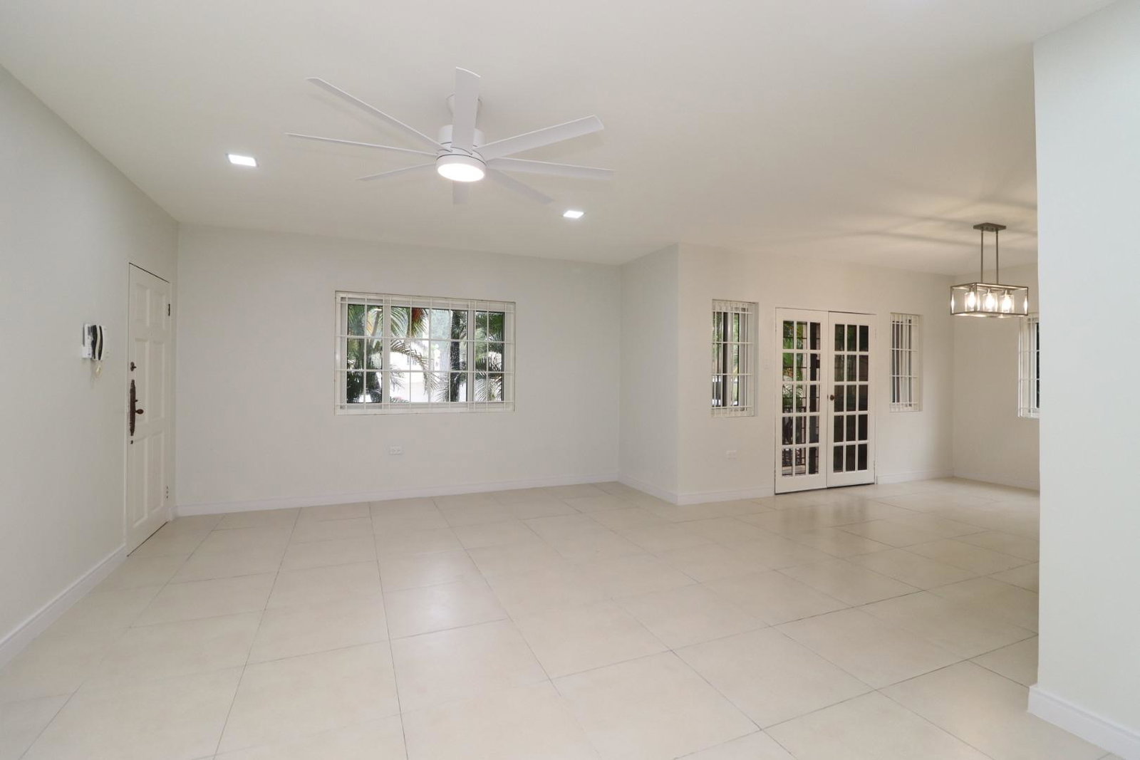 Eighth image of 5-19 Garden Close in Kingston 8, St. Andrew, Jamaica - property is For Rent