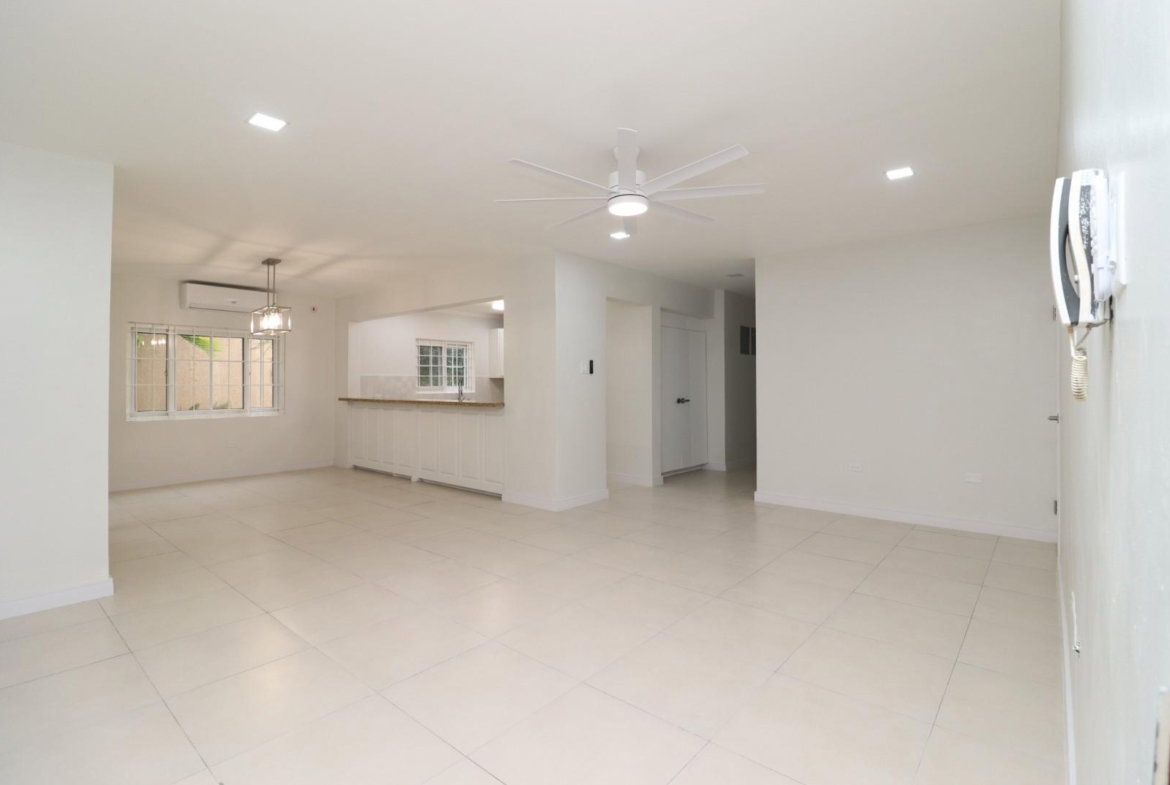 Ninth image of 5-19 Garden Close in Kingston 8, St. Andrew, Jamaica - property is For Rent
