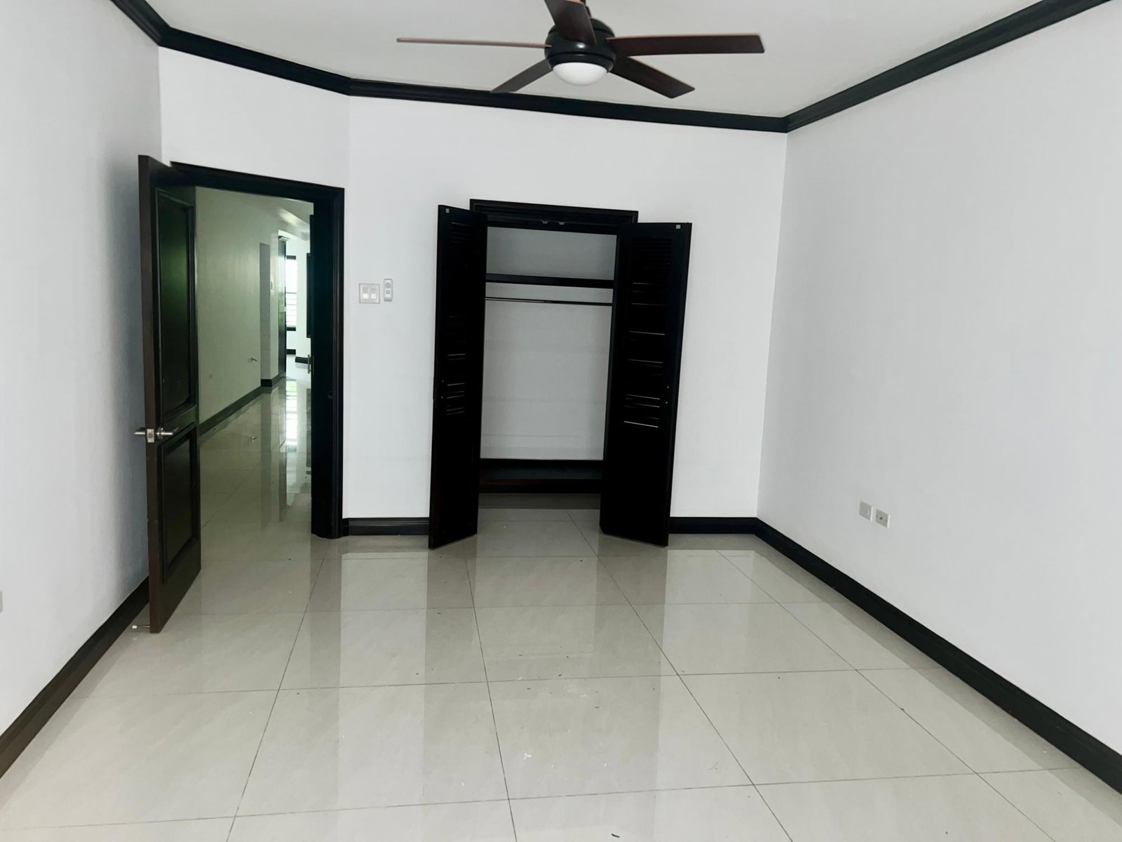 Spacious-3-Bedroom-Apartment-for-Rent-in-St.-Andrew-Jamaica-C1-12-Durie-Drive Thirteenth image of C1-12 Durie Drive in Kingston 8, St. Andrew, Jamaica - property is For Rent