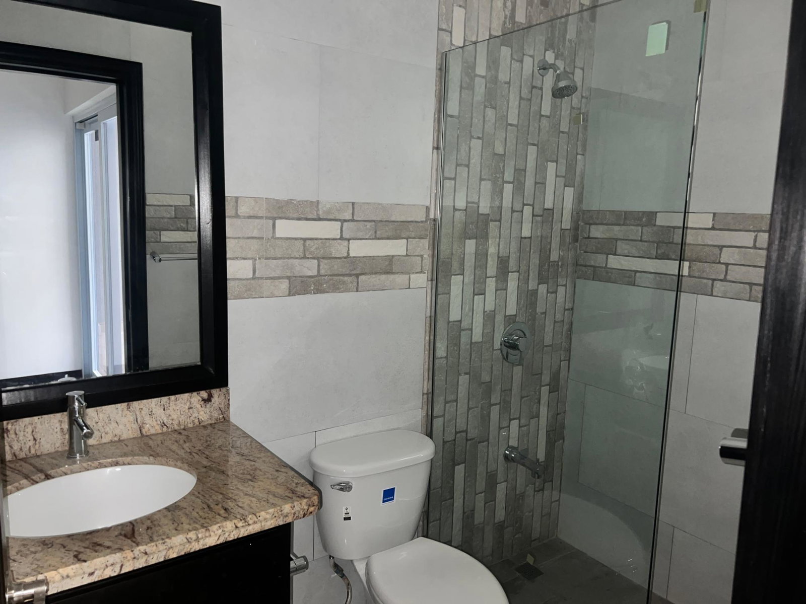 Spacious-3-Bedroom-Apartment-for-Rent-in-St.-Andrew-Jamaica-C1-12-Durie-Drive Fourteenth image of C1-12 Durie Drive in Kingston 8, St. Andrew, Jamaica - property is For Rent