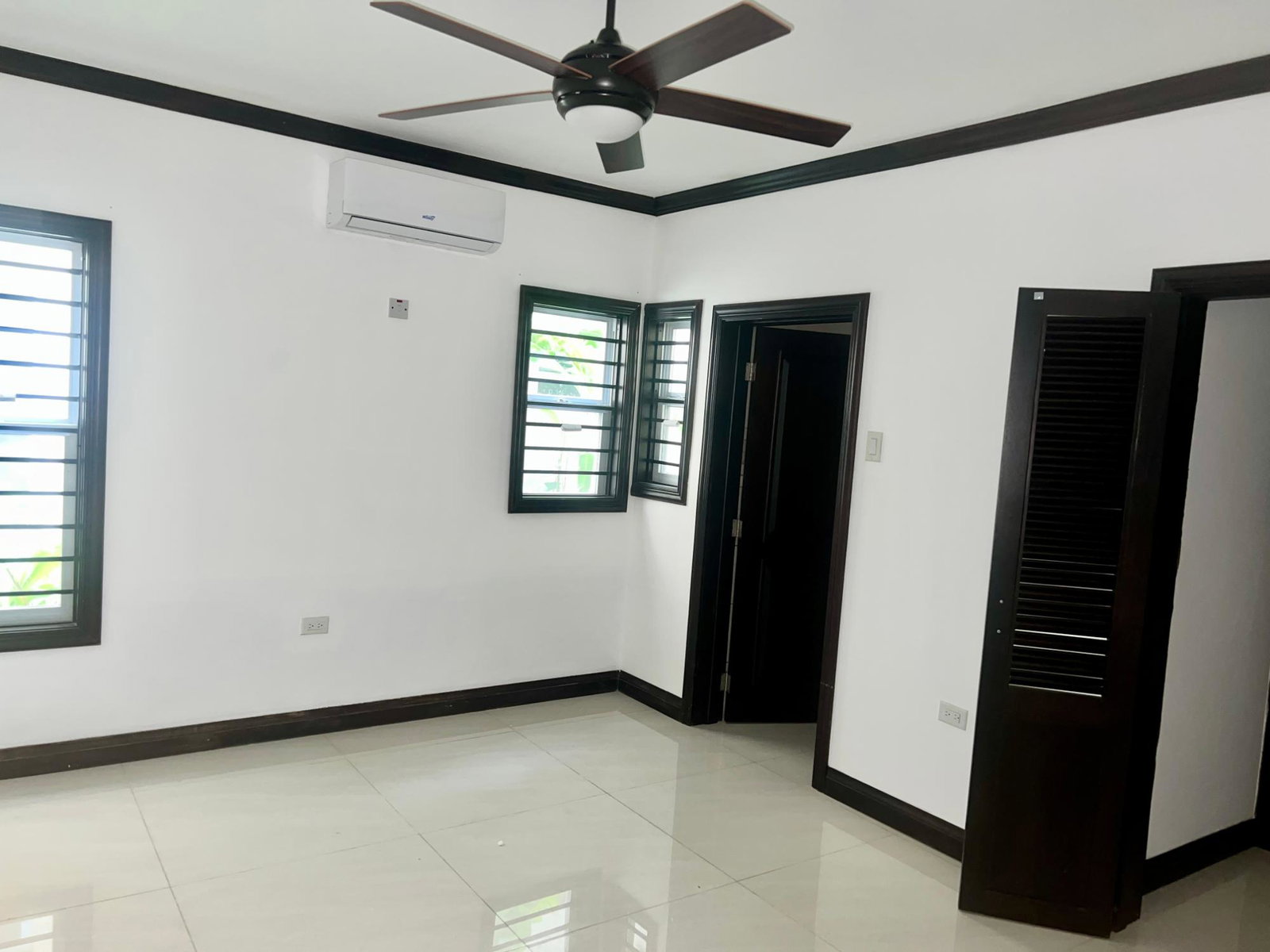 Spacious-3-Bedroom-Apartment-for-Rent-in-St.-Andrew-Jamaica-C1-12-Durie-Drive Seventeenth image of C1-12 Durie Drive in Kingston 8, St. Andrew, Jamaica - property is For Rent