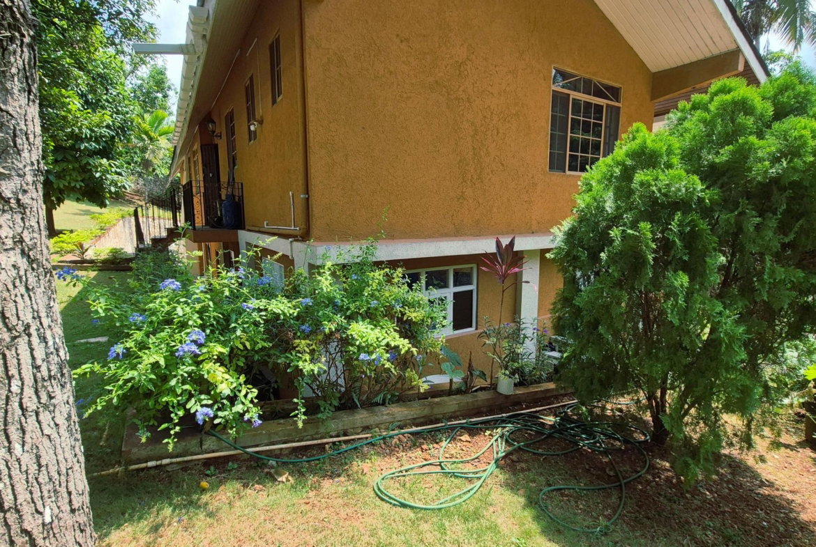 Fourteenth image of 2 Leslie Way in Kingston 19, St. Andrew, Jamaica - property is For Rent